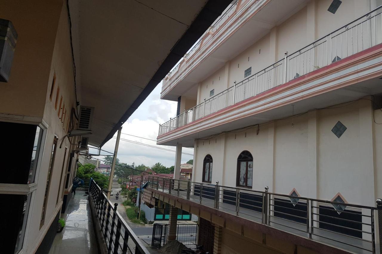 Oyo 91647 Sanina Residence Pematang Siantar Bagian luar foto