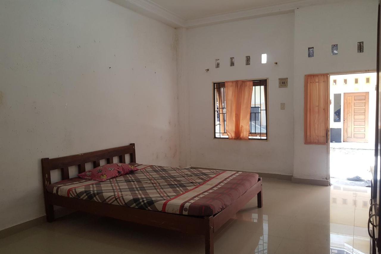 Oyo 91647 Sanina Residence Pematang Siantar Bagian luar foto