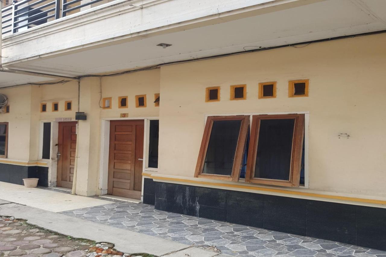 Oyo 91647 Sanina Residence Pematang Siantar Bagian luar foto