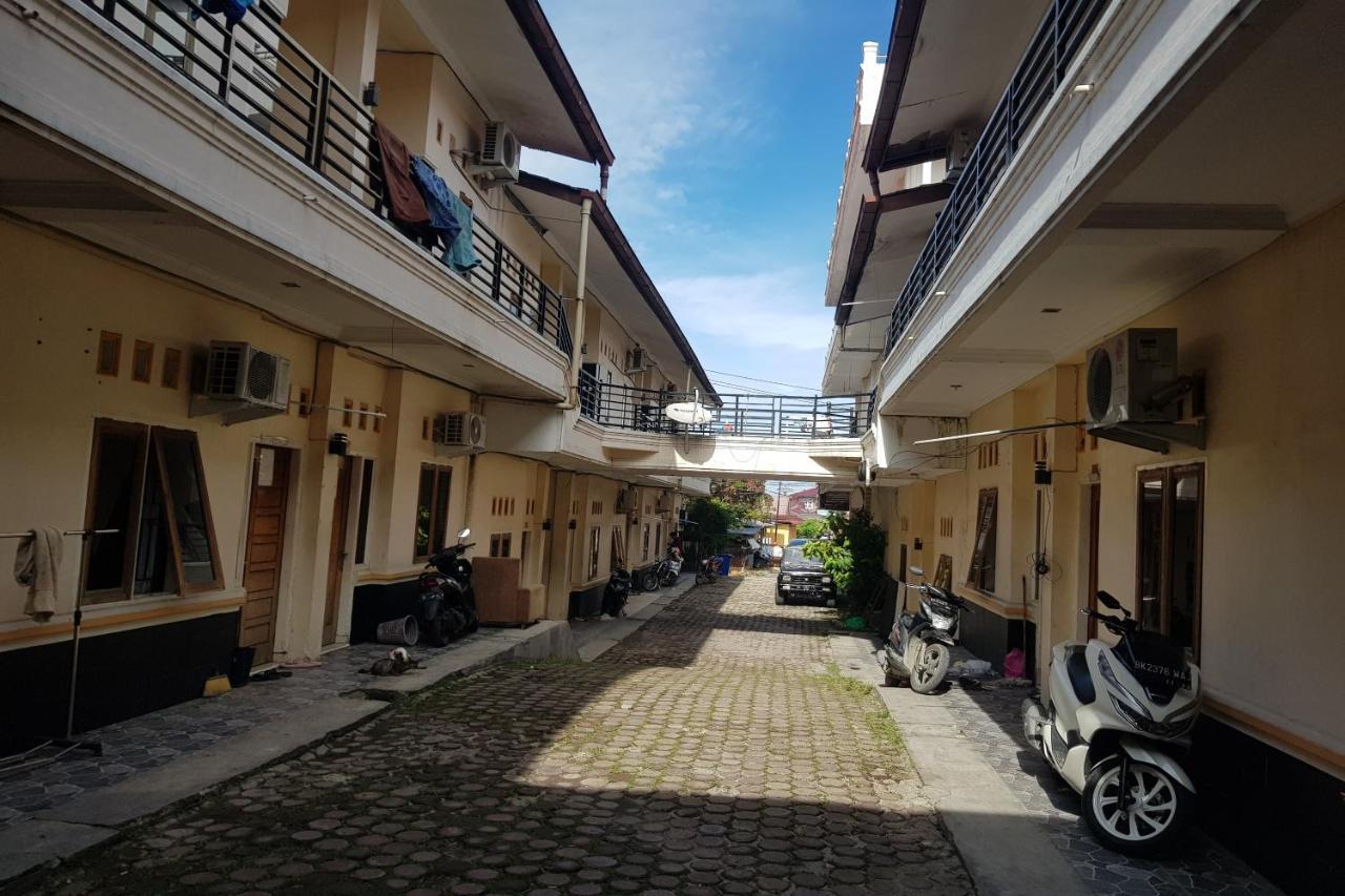 Oyo 91647 Sanina Residence Pematang Siantar Bagian luar foto