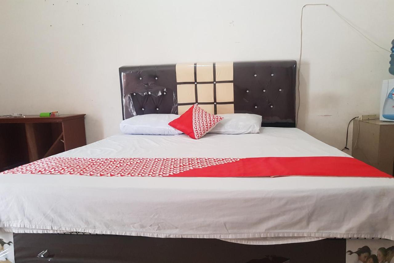 Oyo 91647 Sanina Residence Pematang Siantar Bagian luar foto