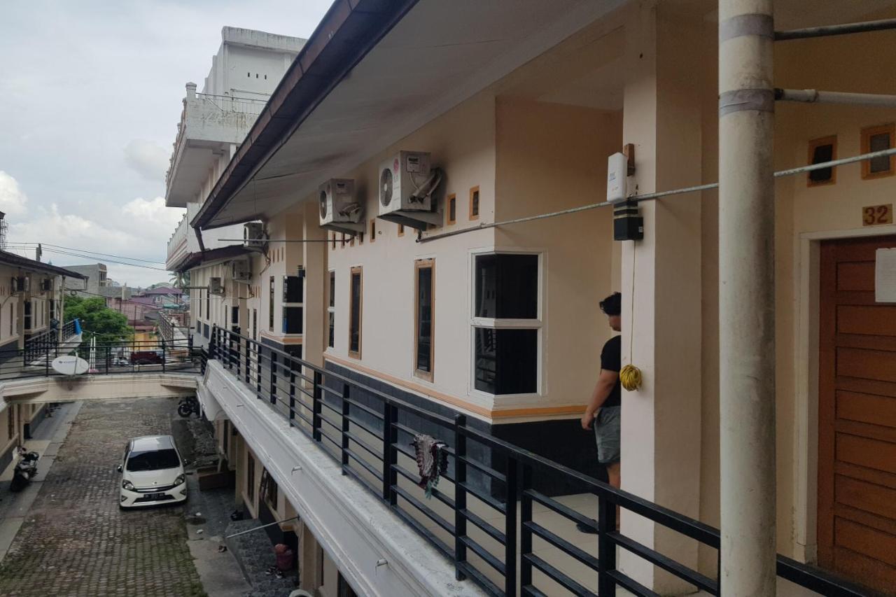 Oyo 91647 Sanina Residence Pematang Siantar Bagian luar foto